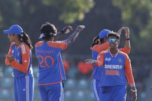 Women's Asia Cup : नेपाल पर बड़ी जीत दर्ज करके सेमीफाइनल में जगह बनाने उतरेगी भारतीय महिला क्रिकेट टीम 