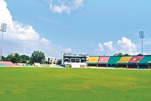 Kanpur: खींचतान में फंसी भारत-बांग्लादेश टेस्ट मैच की तैयारी ने पकड़ी रफ्तार; दर्शक क्षमता बढ़ाने का काम भी हुआ शुरू 