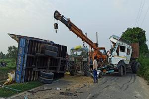 रामपुर : ट्रक और ट्रैक्टर-ट्रॉली में आमने-सामने की भिड़ंत, चालक की मौके पर मौत