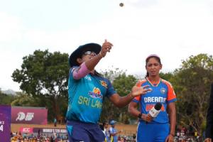 Women's Asia Cup Final : स्मृति मंधाना ने जड़ी फिफ्टी, भारत ने श्रीलंका को दिया 166 रनों का लक्ष्य 