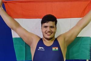 U-17 World Wrestling Championship : रौनक दहिया ने अंडर-17 विश्व कुश्ती चैंपियनशिप में जीता कांस्य पदक, तुर्की के कैपकन को 6-1 से हराया 