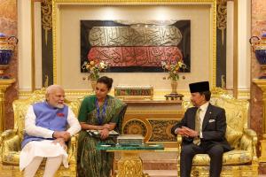 PM Modi Brunei Visit : 'एक दूसरे की भावनाओं का सम्मान करते हैं', PM मोदी ने ब्रुनेई में हसनल बोल्किया से की मुलाकात 