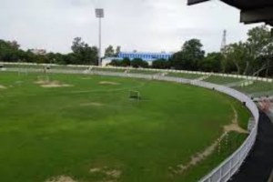 KD Singh Babu Stadium में हॉकी बना चैलेंज, घास वाले मैदान में अभ्यास को मजबूर छात्रावास की बालिकाएं, 25 साल बाद भी नहीं मिला टर्फ