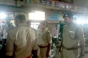 लखीमपुर खीरी: नेपाल सीमा पर पुलिस ने ली संदिग्धों की तलाशी तो मचा हड़कंप 