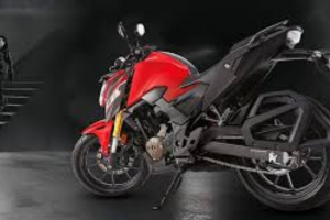 देश की पहली Honda Flex Fuel Motorcycle CB 300F हुई लांच, जानें क्या हैं फीचर्स और कीमत 