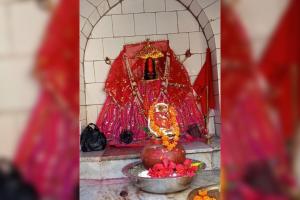 उन्नाव के एक मंदिर की कुछ ऐसी है मान्यता: ओरहर की साखों देवी का नीर बढ़ाता आखों की रोशनी, सरोवर में स्नान करने से दूरी होती ये बीमारी 