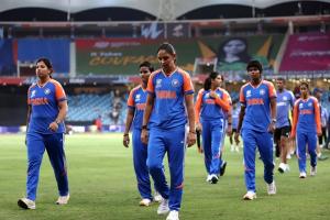 Women's T20 World Cup : भारत को टीम संयोजन की खामियां दूर करके पाकिस्तान से भिड़ना होगा 