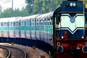 Indian Railway: नए साल पर कानपुर से लखनऊ चलेंगी कई मेमू...कानपुर सेंट्रल से भेजा गया प्रस्ताव