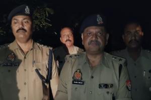  पुलिस मुठभेड़ में तस्कर गिरफ्तार : नशीला इंजेक्शन लगने के बाद गौवंश का करता था वध 