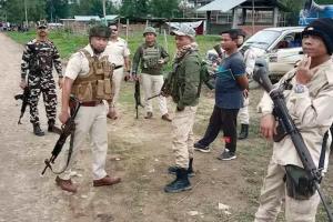 मणिपुर: सुरक्षाबलों के साथ मुठभेड़ में 11 उग्रवादी ढेर, CRPF के 2 जवान घायल, 5 नागरिक भी लापता