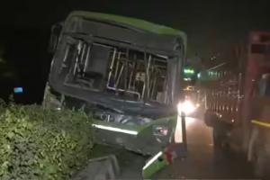 दिल्ली में बेकाबू हुई DTC की बस, पुलिस कांस्टेबल समेत दो लोगों की मौत 