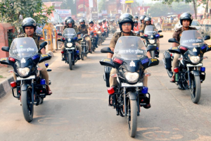 गोंडा में शुरू हुआ यातायात‌ माहः SP ने चलाई बाइक, रैली निकालकर दिया सड़क सुरक्षा का संदेश