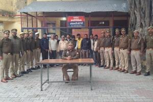 कासगंज: पुलिस का विशेष अभियान, 24 घंटे में 21 वांरटी गिरफ्तार