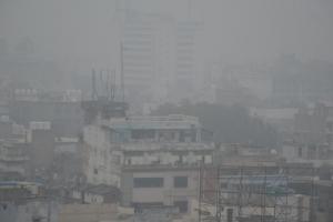 Kanpur Weather Today: बादलों और कोहरे की चादर में छिपा सूरज...शीतलहर से ठिठुरा शहर, दिन में छाया अंधेरा